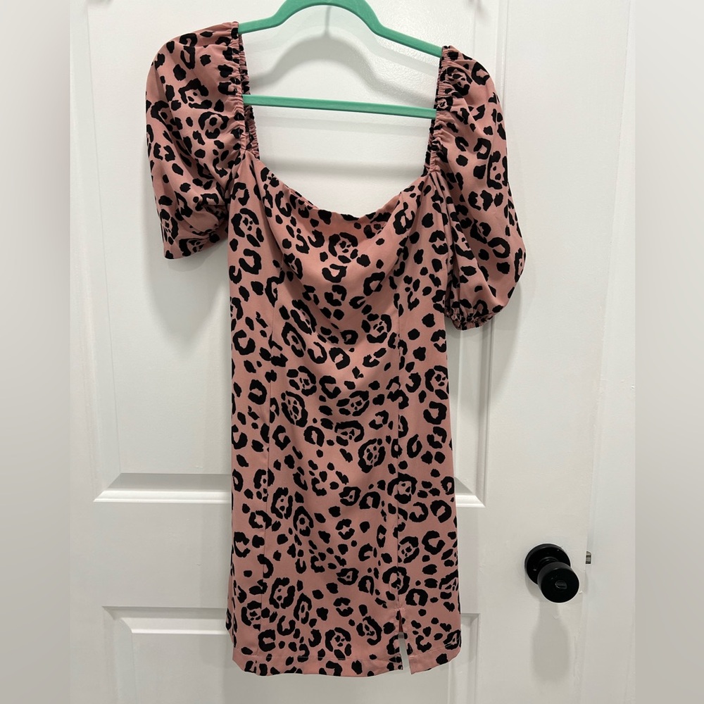 Buddy Love Pink Cheetah prong puff sleeve dress
